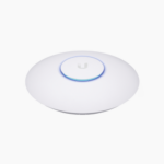 Access Point UniFi 802.11ac Wave 2 de doble banda con ganancia de antena optimizada